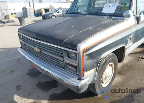 1984 Chevrolet C20 из США, поврежденный, VIN 1GCGC24M7EJ105702